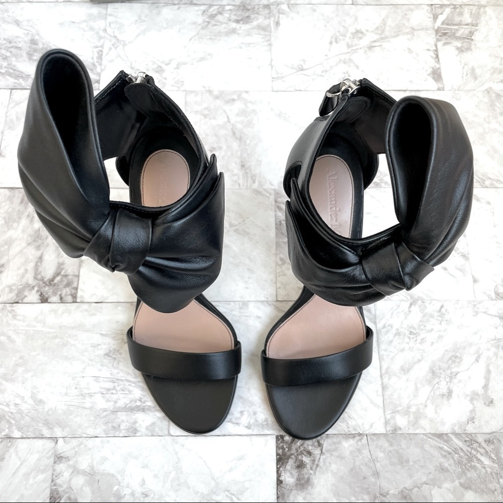 Elegant Black Women's Sandals - Picture 3 of 8